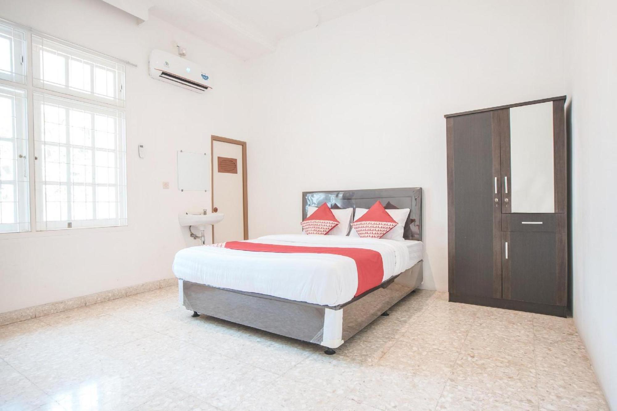 Capital O 332 Residence G17 Kemang Jakarta Eksteriør bilde