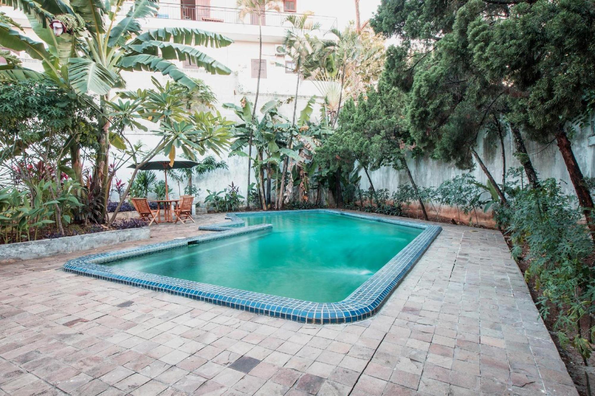 Capital O 332 Residence G17 Kemang Jakarta Eksteriør bilde